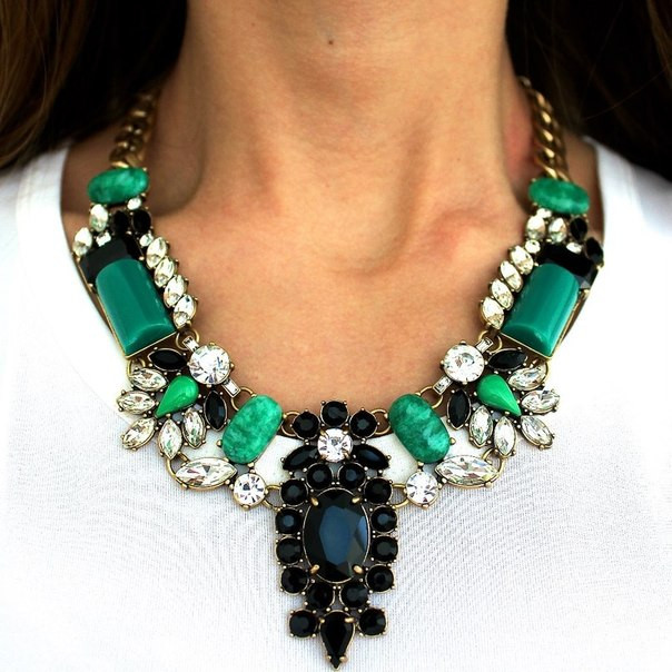 Кольє купити