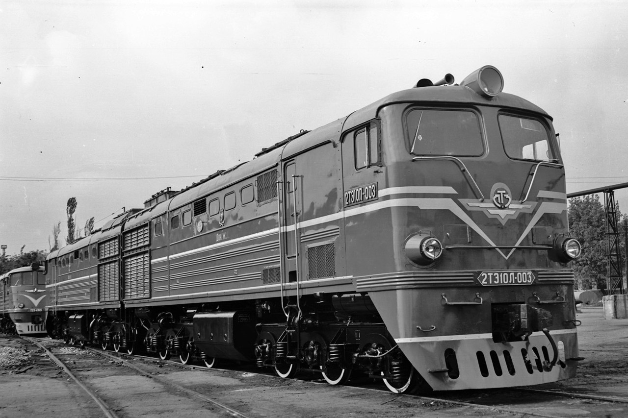Зібрана модель тепловозу 2ТЕ10Л, ТЕП10Л, масштаб 1/87,H0