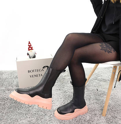 Жіночі зимові черевики Ботега Венета чорні на бежевій підошві, фото 2