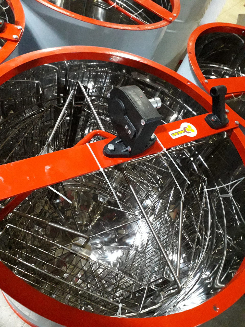 Медогонка 4-х Рамкову. Нержавіюча,Поворотна. Касети, Ротор н/ж, Кран н/ж., фото 1