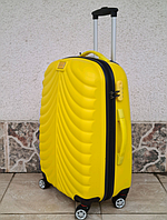 Чемодан пластиковый MCS V 210 средний Турция yellow