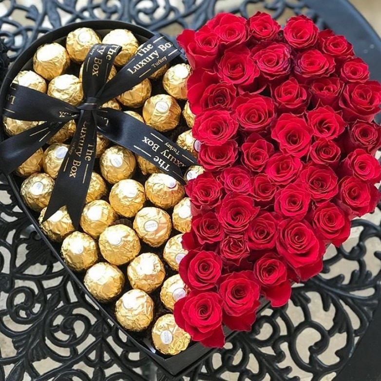 Подарунковий набір з мильних троянд і солодощів Ferrero Rocher чорний, фото 1
