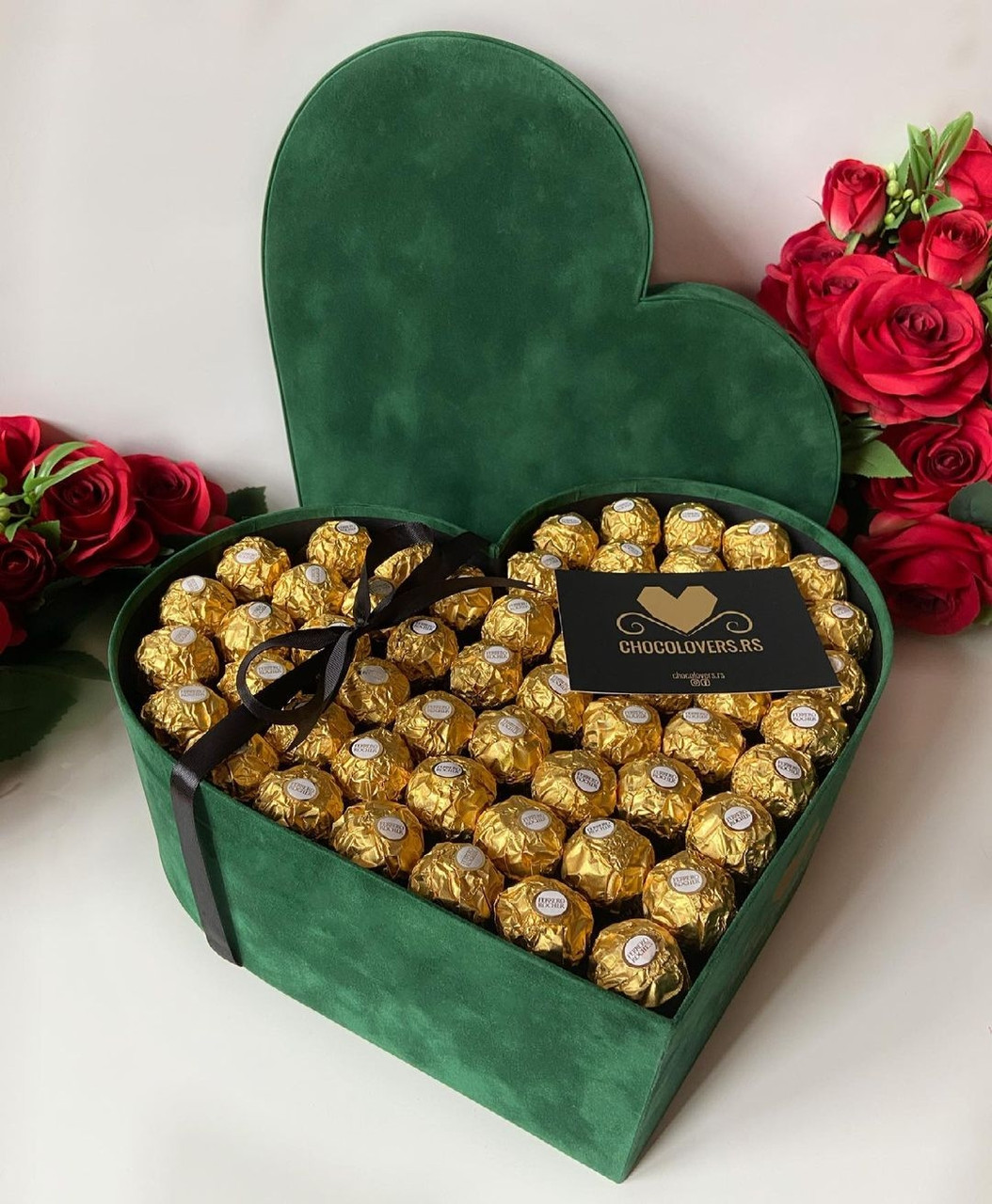 Подарунковий набір солодощів Серце Ferrero Rocher зелений, фото 1
