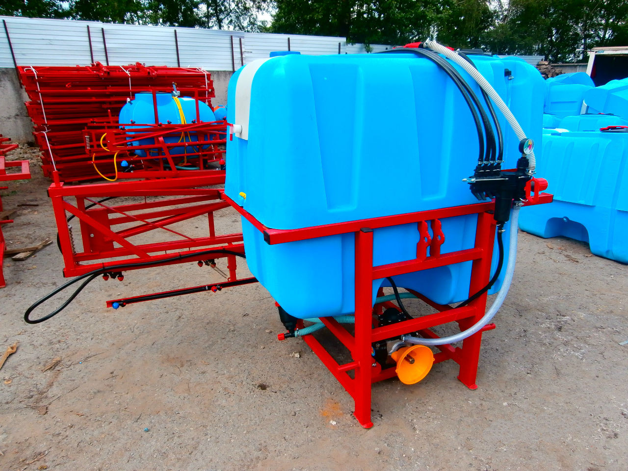 Обприскувач навісний штанговий POLMARK ОН-814 (800 л/14 м) Україна-Польща