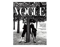 Книга In Vogue : An Illustrated History of the World's Most Famous Fashion Magazine.