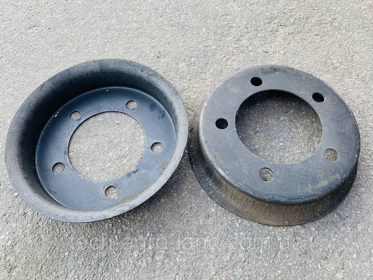 Диск опорного колеса КРН (полудиск) 5.00х10