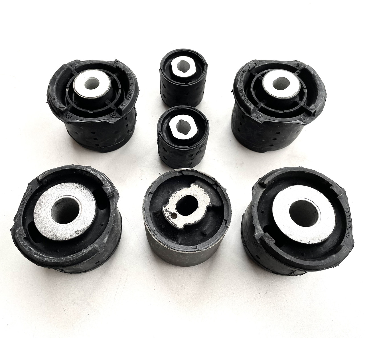 Комплект сайлентблоків кріплення задньої балки BMW 3-series E46, фото 1
