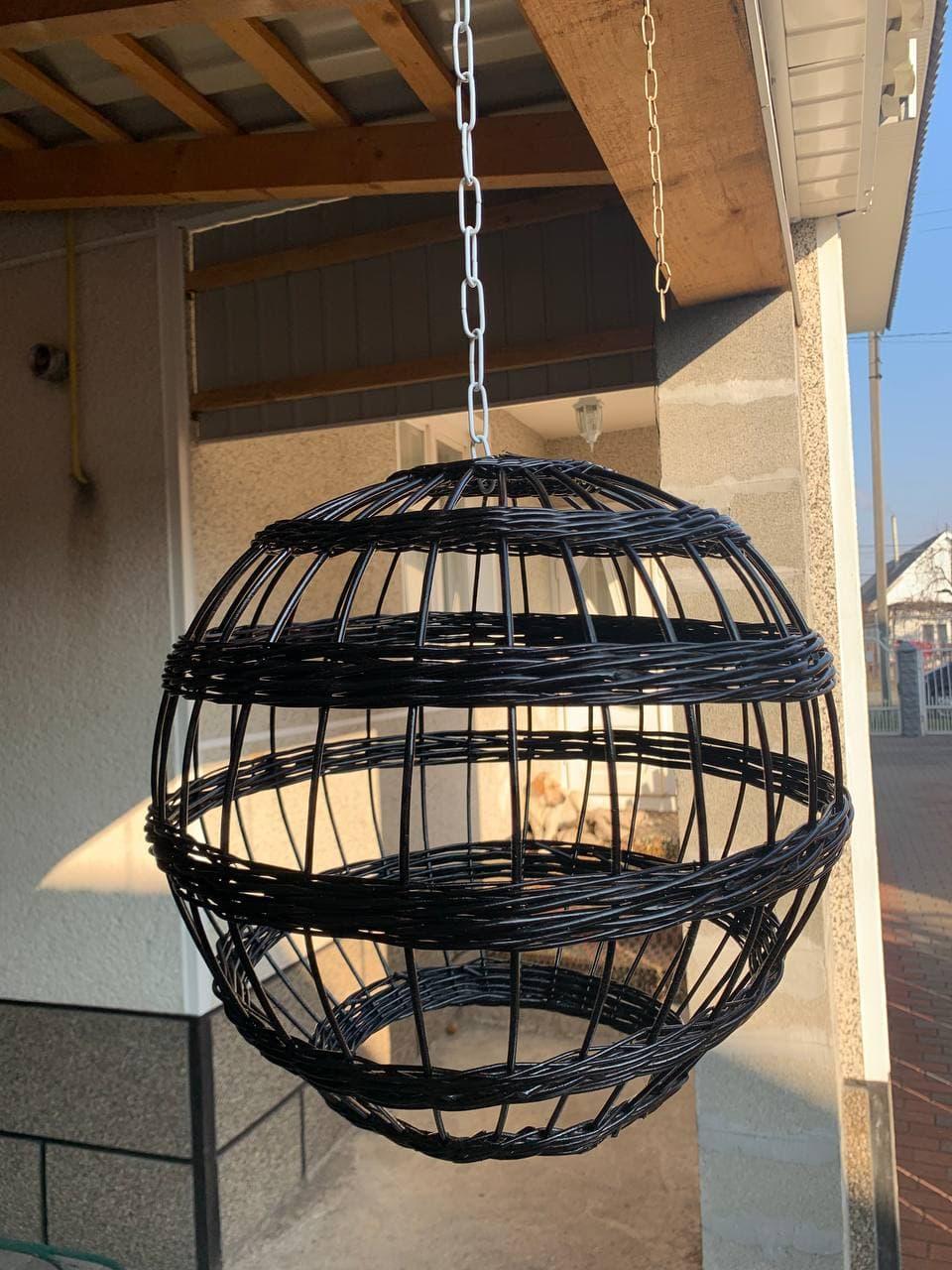 Чорна плетена люстра бра