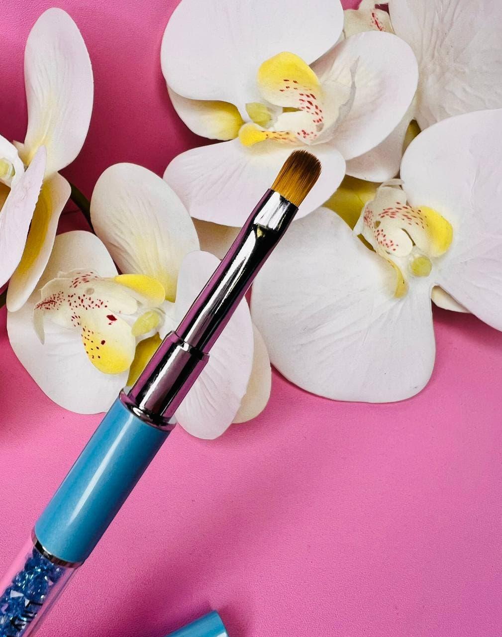 Пензель для гелю зі стразами, овальний ворс Lilly Beauty
