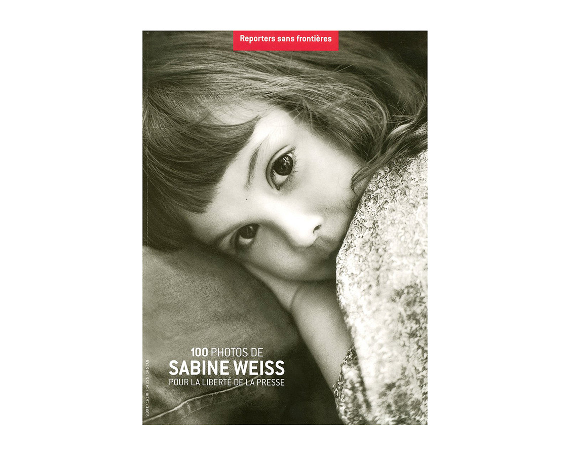 Книга фотографій Сабіни Вайс "100 photos de Sabine Weiss pour la liberté de la presse", ч/б