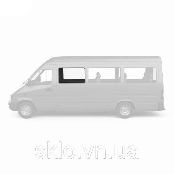 Бокове скло Mercedes Sprinter (95-06) Переднє салонне Ліве (Мерседес Спринтер)