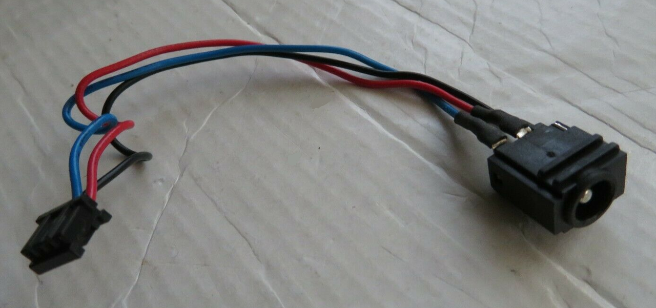 Роз'єм живлення + кабель Fujitsu Lifebook E554 б/в
