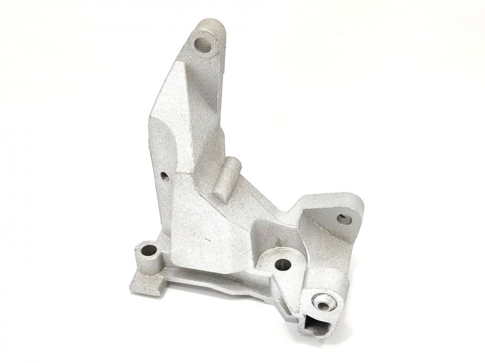 Кронштейн кріплення генератора Чері Амулет А15 / Chery Amulet A15 A11-BJ3701118