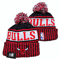 Зимняя шапка красная Чикаго Буллс теплая Chicago Bulls