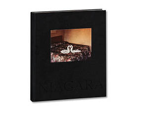Книга "Niagara" Alec Soth (signed).