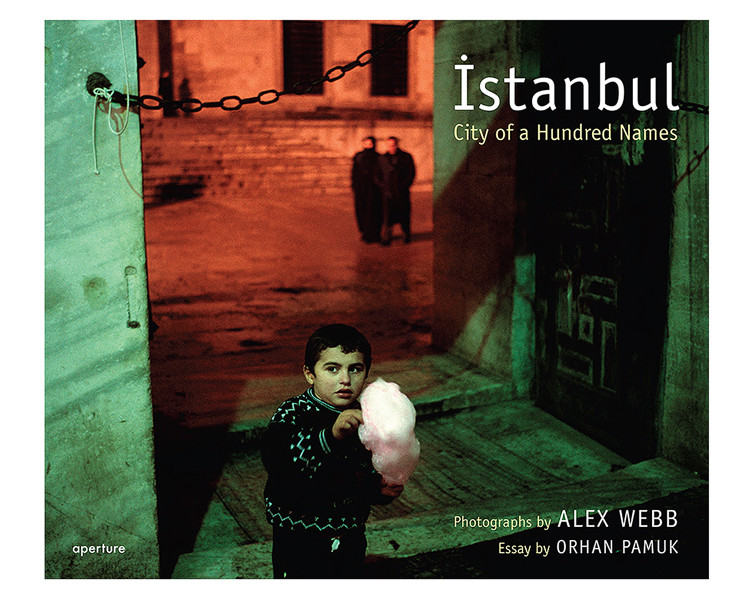 Книга Alex Webb: Istanbul City of a Hundred Names, фото 1