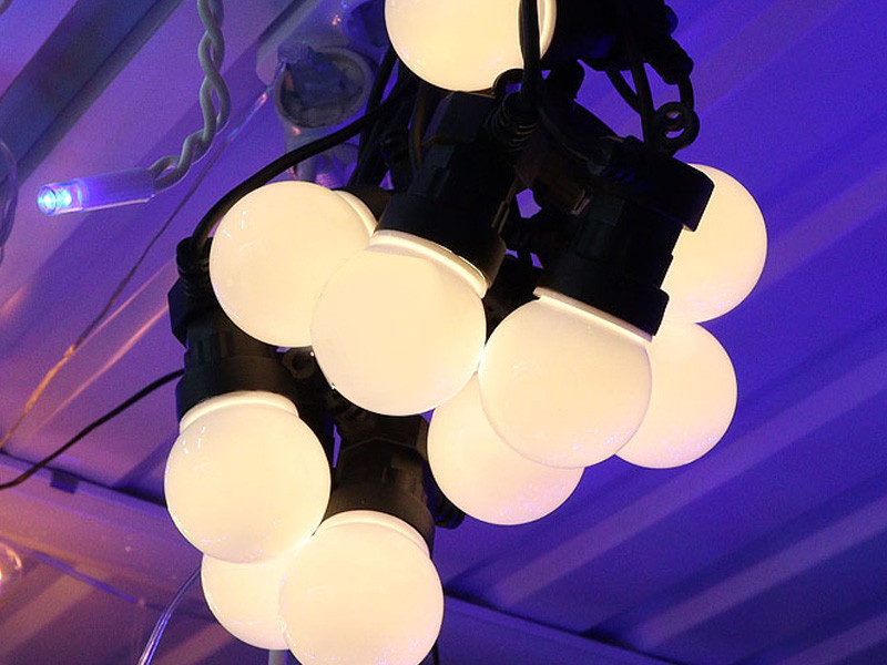 Гірлянда на новий рік 10 білих кульок 5м (тепла біла) WATERPROOF-BALL-10WW-8