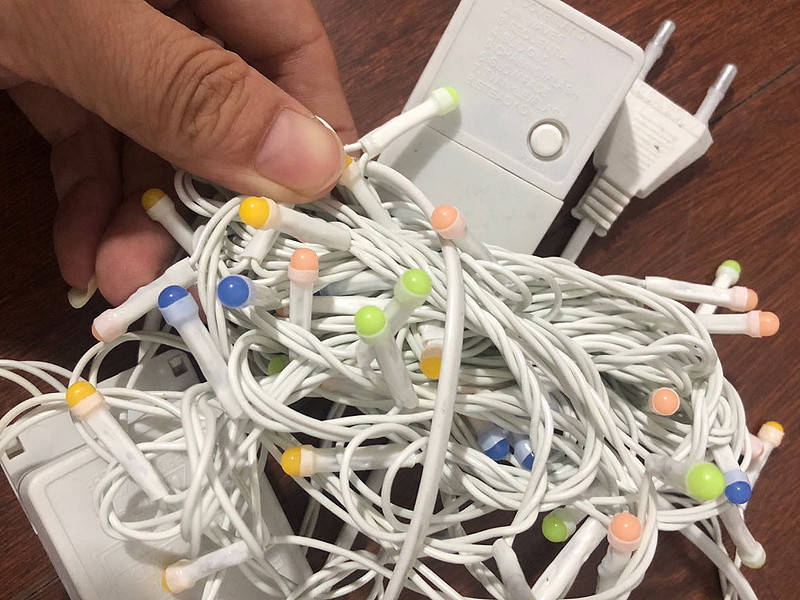 Гірлянда святкова декоративна біла матова кругла лампа 9В 100LED (теплий білий) LED100WW-12 (білий провід)