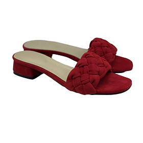 Шльопанці жіночі з натуральної замшевої шкіри червоного кольору на каблуці 2 см “Style Shoes”