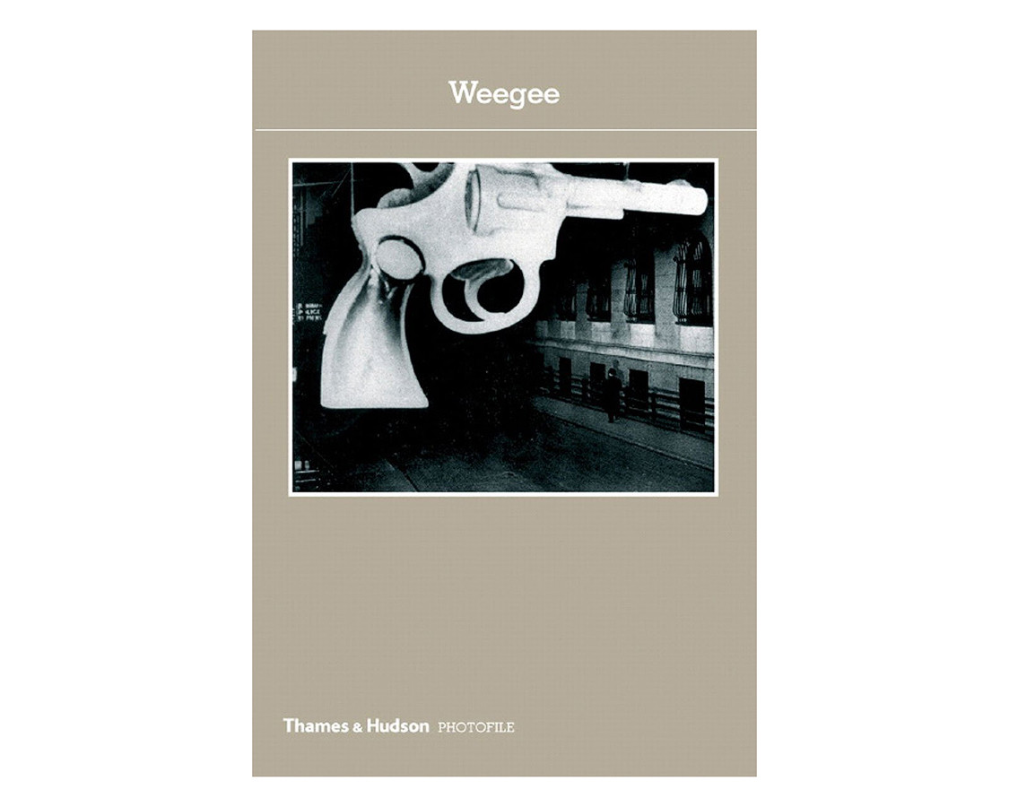 Книга Weegee: Photofile