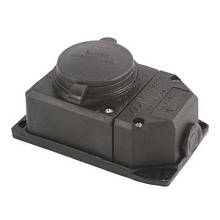 Розетка настінна з заземленням, 16А, каучук, IP44, Mutlusan