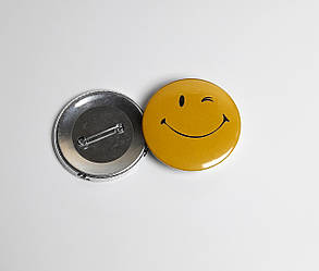 Значок "Smile" Смайлик  - Круглий значок на рюкзак - Подарунок мотиватор хлопцю - Прикольний подарунок