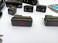 Кнопка аварийной сигнализации БМВ 5 Е39 Разборка