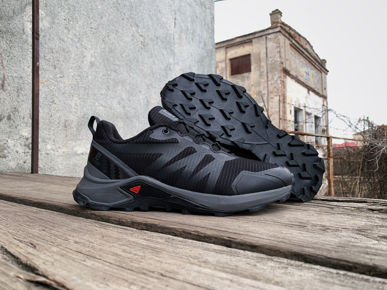 Чоловічі утеплені кросівки Salomon Supercross чорні з сірим на флісі