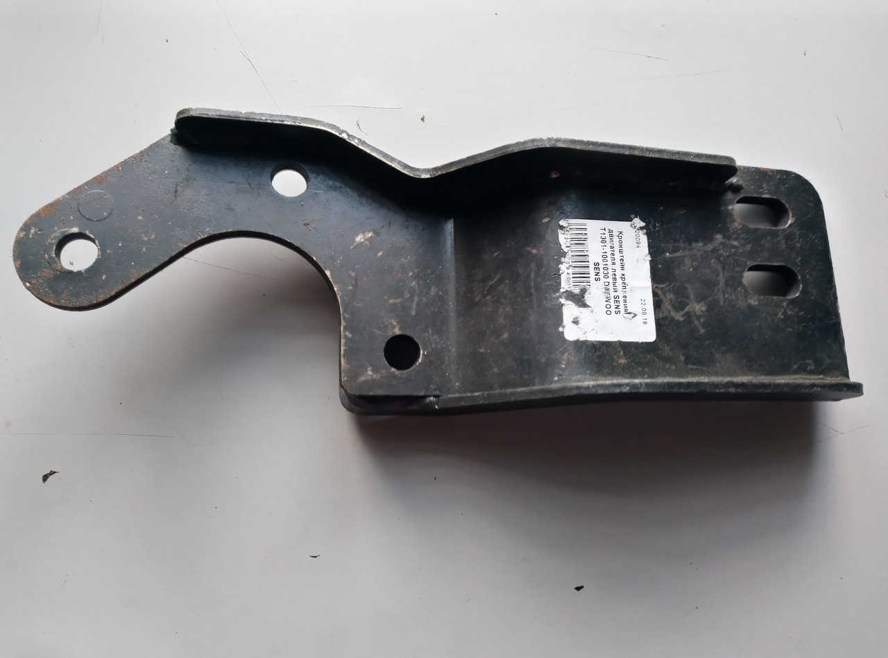 Кронштейн двигуна ДЕУ-Сенс лівий АвтоЗАЗ, фото 1