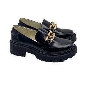 Лофери жіночі з натуральної лакової шкіри чорного кольору “Style Shoes”