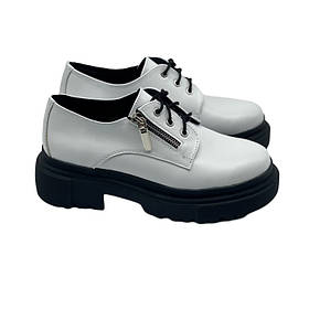 Туфлі жіночі зі шкіри білого кольору “Style Shoes”