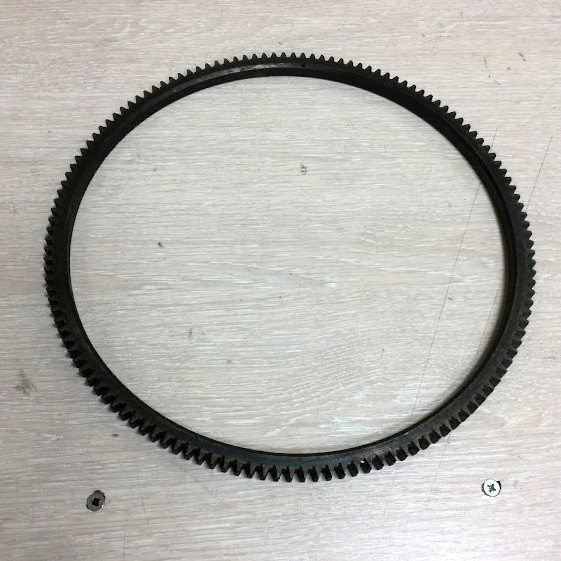 Вінець маховика двигуна R-175/180 (z-134 d-305/339 mm)