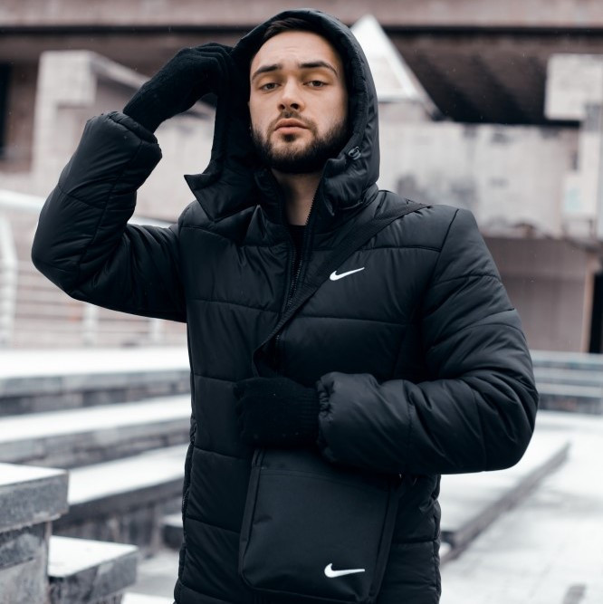 Чоловіча зимова куртка Nike Зимовий чоловічий пуховик Найк чорний з капюшоном