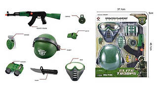 Іграшка Військовий набір M 017 A (24/2) 8 елементів, автомат з тріскачкою, ніж, каска, маска, свисток, а