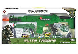 Іграшка Військовий набір M 018 A (24/2) 9 елементів, автомат з тріскачкою, пістолет, кобура, аксесуари,
