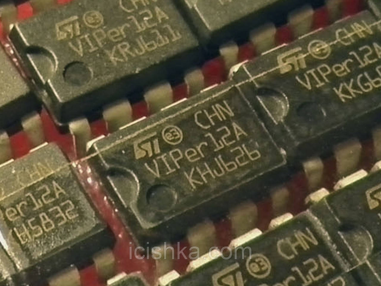 VIPer12A DIP8 — ШІМ контролер для ДБЖ (REF), фото 1