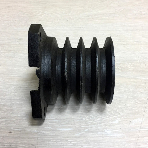 Шків привідного ременя двигуна R-175/180 (d-100 мм, 3 струмки)