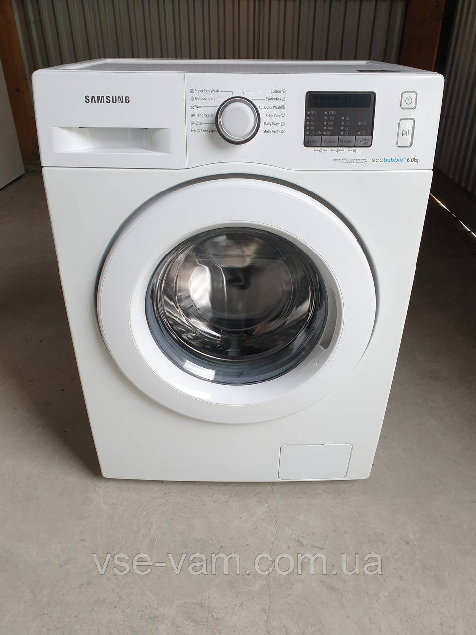 Вузька пральна машина SAMSUNG 6 KG / WF60F4E0W2W