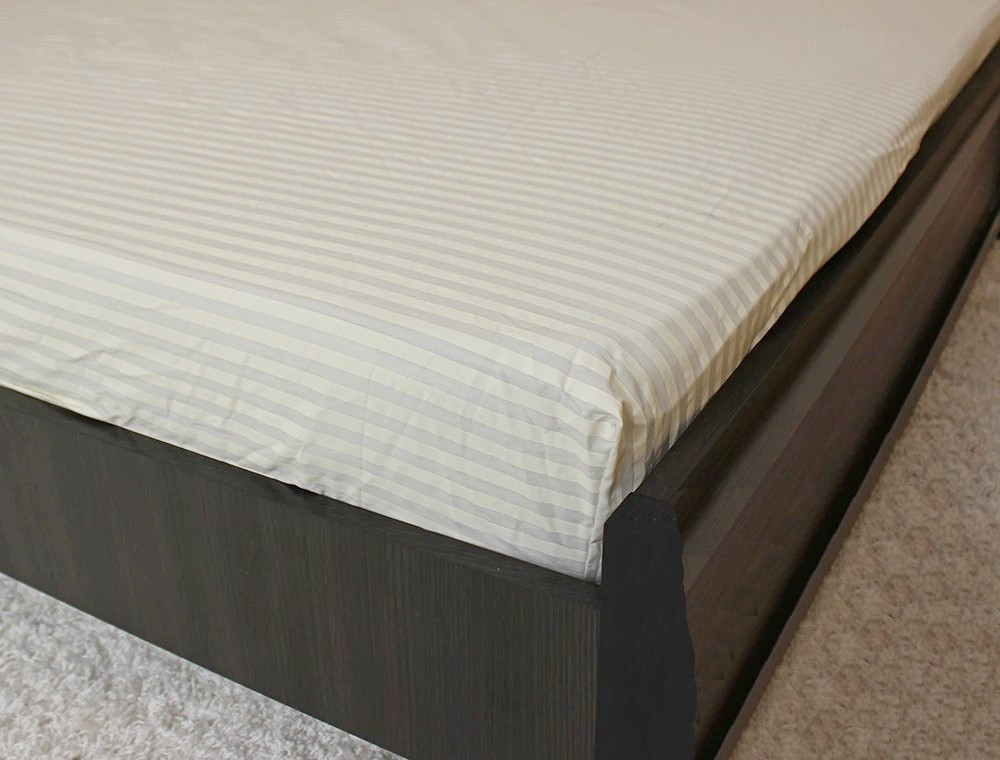 Односпальне простирадло на резинці 80х190х20, принт: Біла смужка