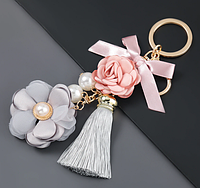 Красивый брелок украшение для ключей с подвеской "Цветок"