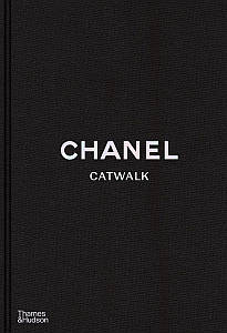 Книги про моду та стиль. Chanel Catwalk: The Complete Collections