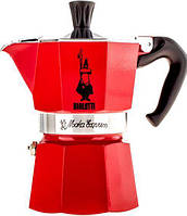 Кофеварка Bialetti гейзерная на 3 чашки, Moka express красная 130 мл