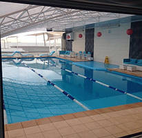 Хвилястий ліхтар для басейну