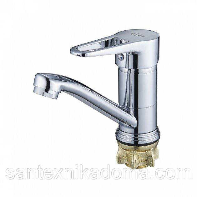 Змішувач на умивальник поворотний SOLONE 4F-B045