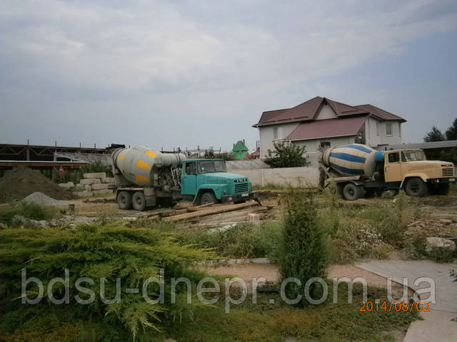 Бетонування на дачі