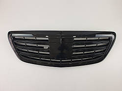 Решітка радіатора на Mercedes S-Class W222 2013-2020 рік 63 AMG ( Чорна глянсова )