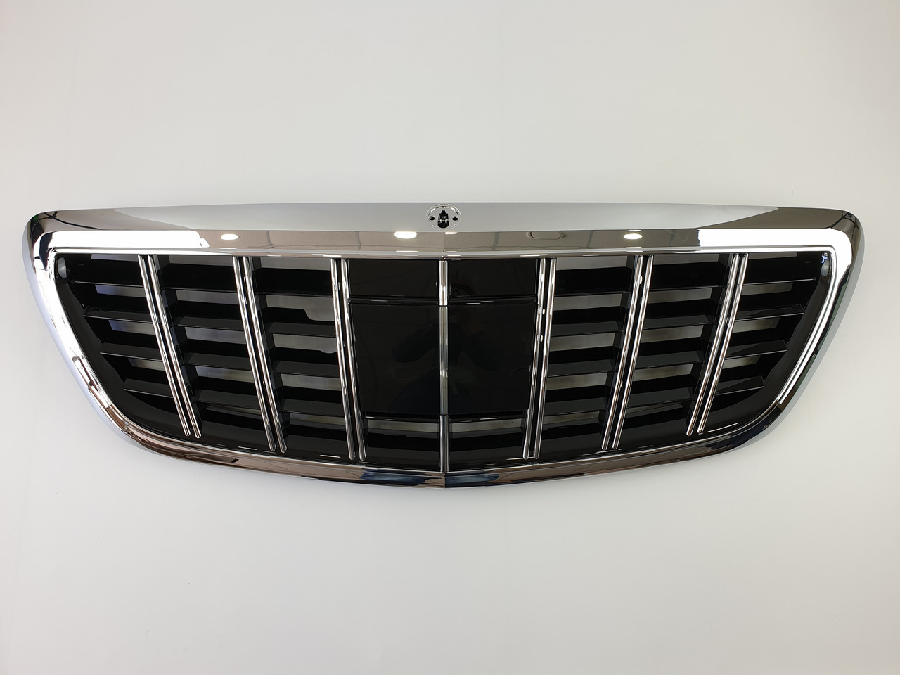 Решітка радіатора на Mercedes S-Class W222 2013-2020 рік GT Panamericana ( Чорна з хромом )