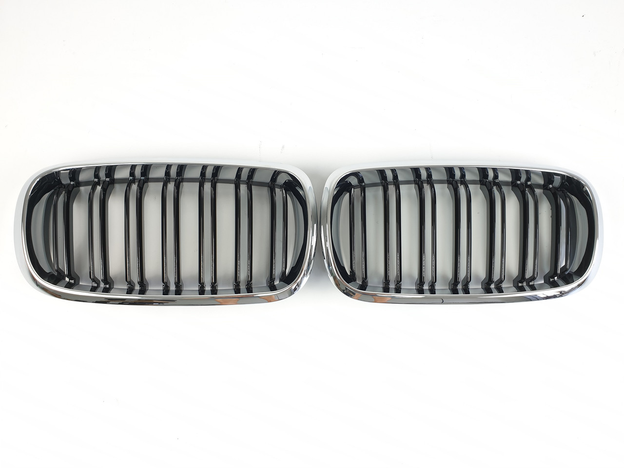 Ніздрі на BMW X5 F15 2013-2018 рік Чорні Глянсові Хром Рамка ( Подвійні M-Look )