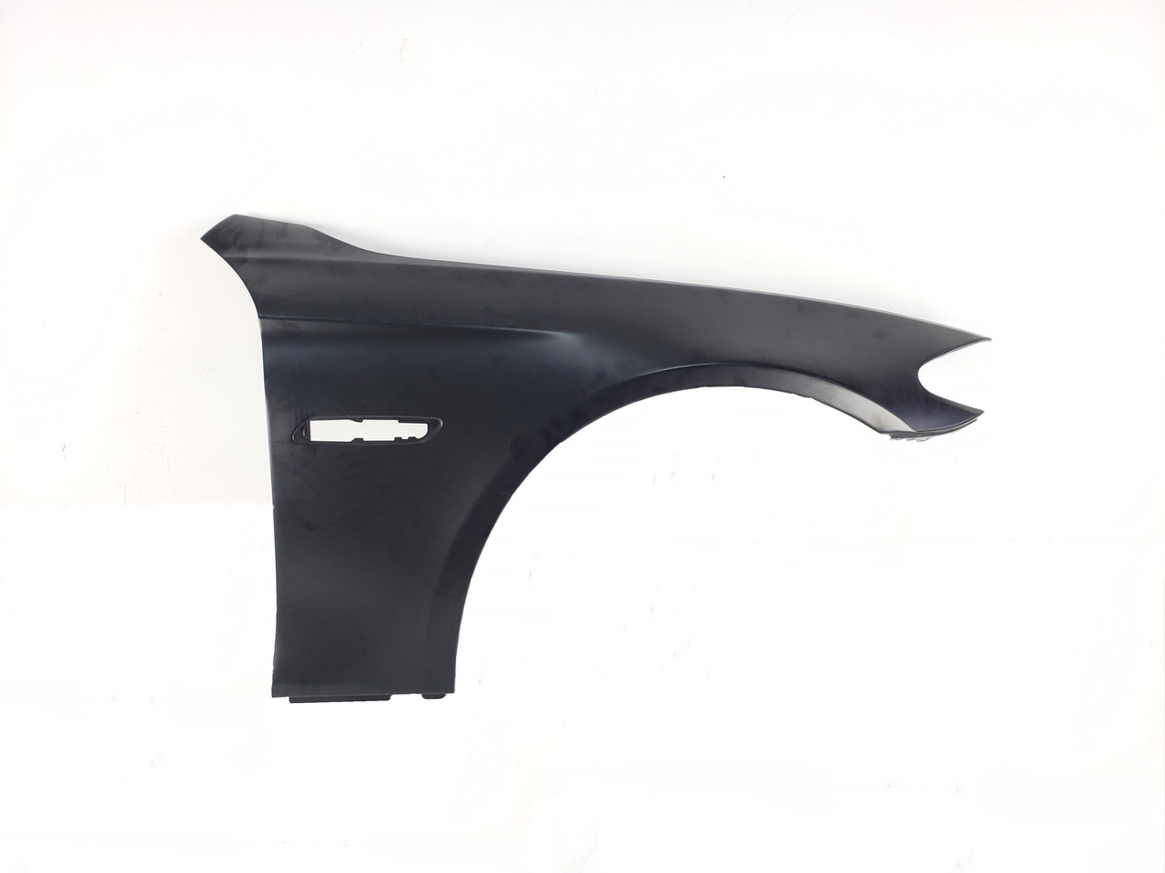 Переднє праве крило на BMW 5-Series F10 / F11 2010-2017 рік