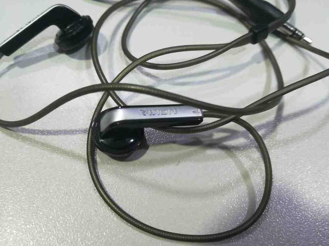 Купить Наушники Bluetooth-гарнитура Б/У Наушники вставные 3.5 мм, цена ...